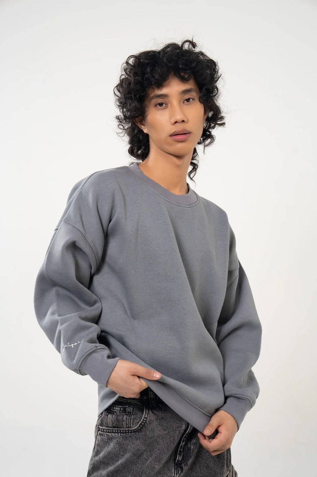 Graphiti Oversized Sweatshirt