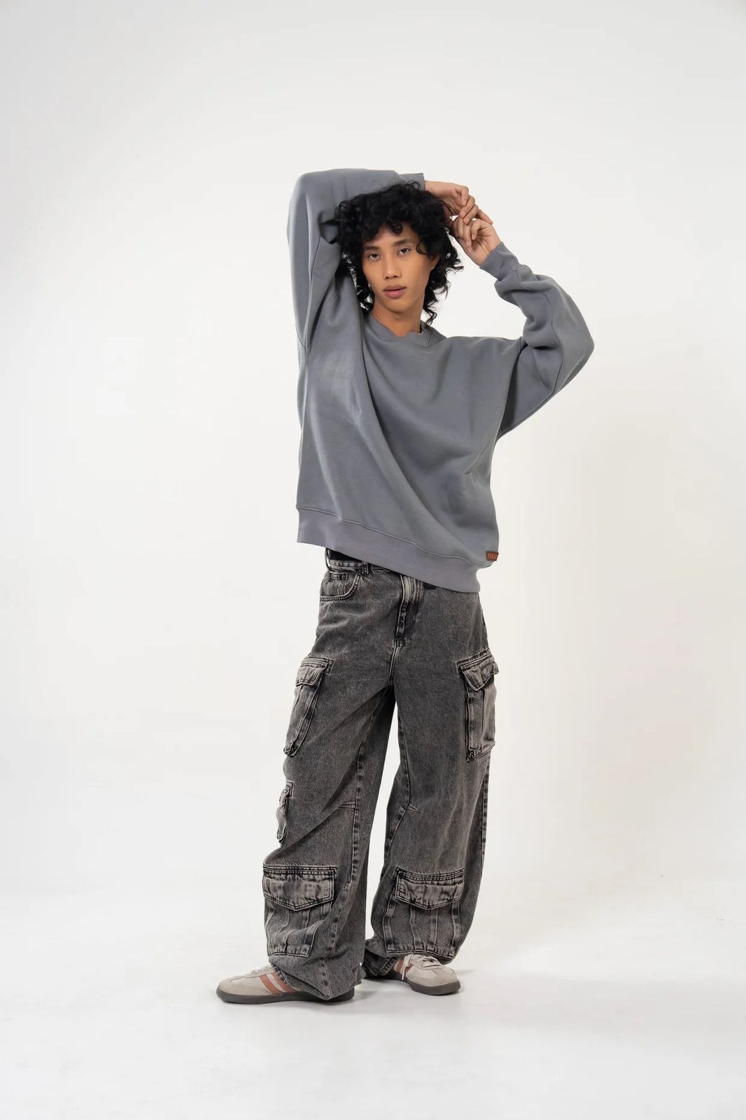 Graphiti Oversized Sweatshirt