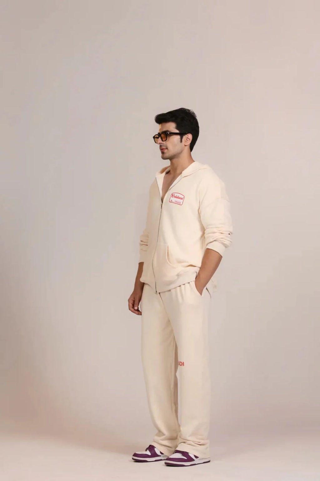 Outstand Zipper Hoodie