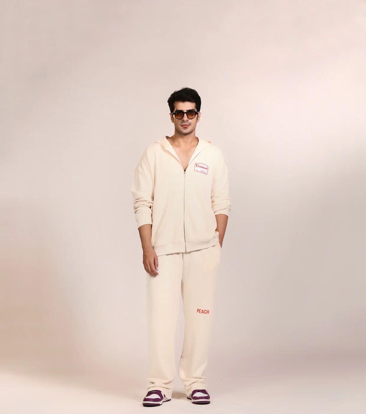 Outstand Zipper Hoodie