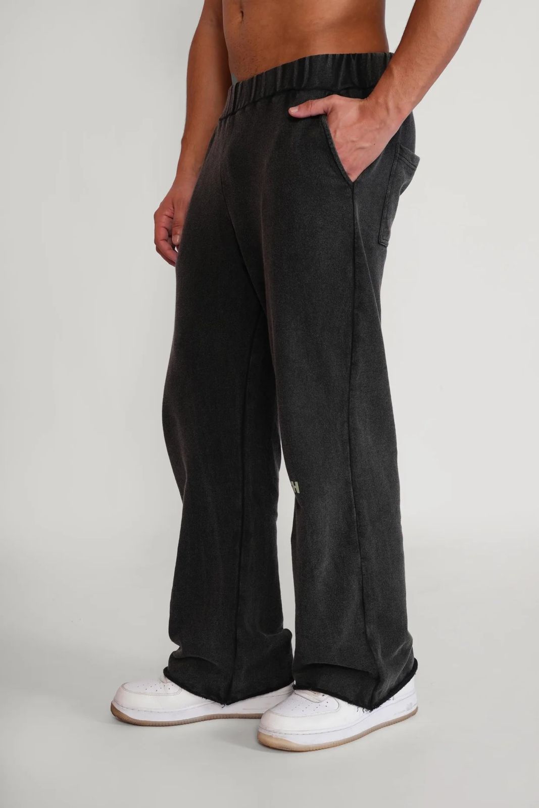 Ashen Black Sweatpant