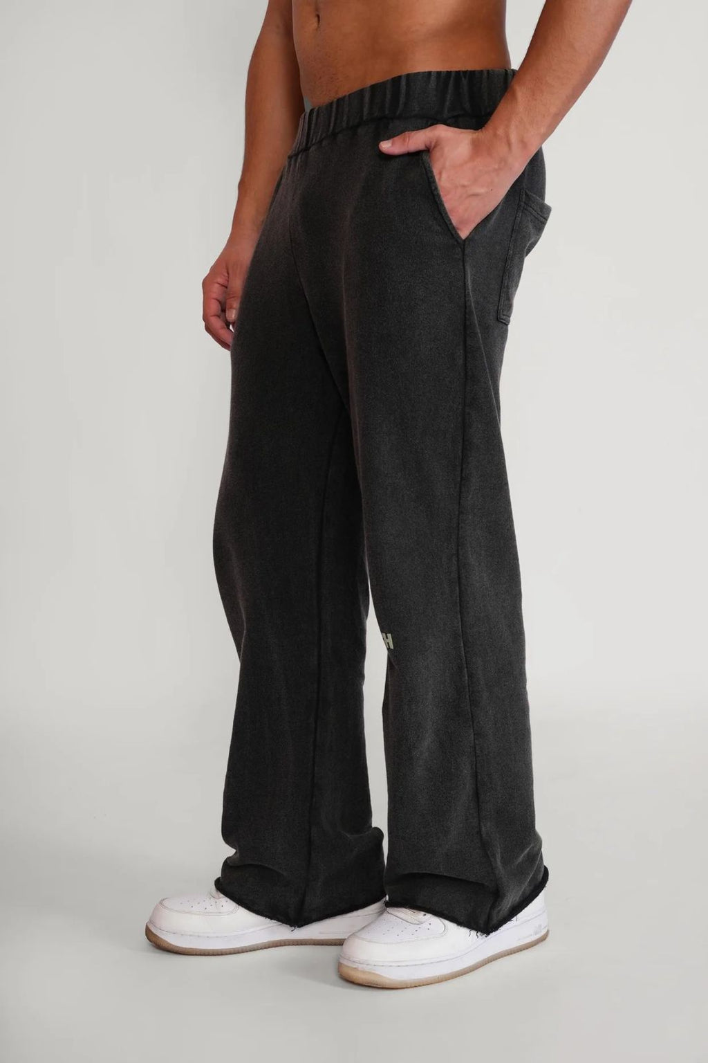 Ashen Black Sweatpant